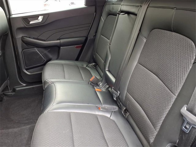 Certified 2025 Ford Escape SE w/ Class II Trailer Tow Package image 12