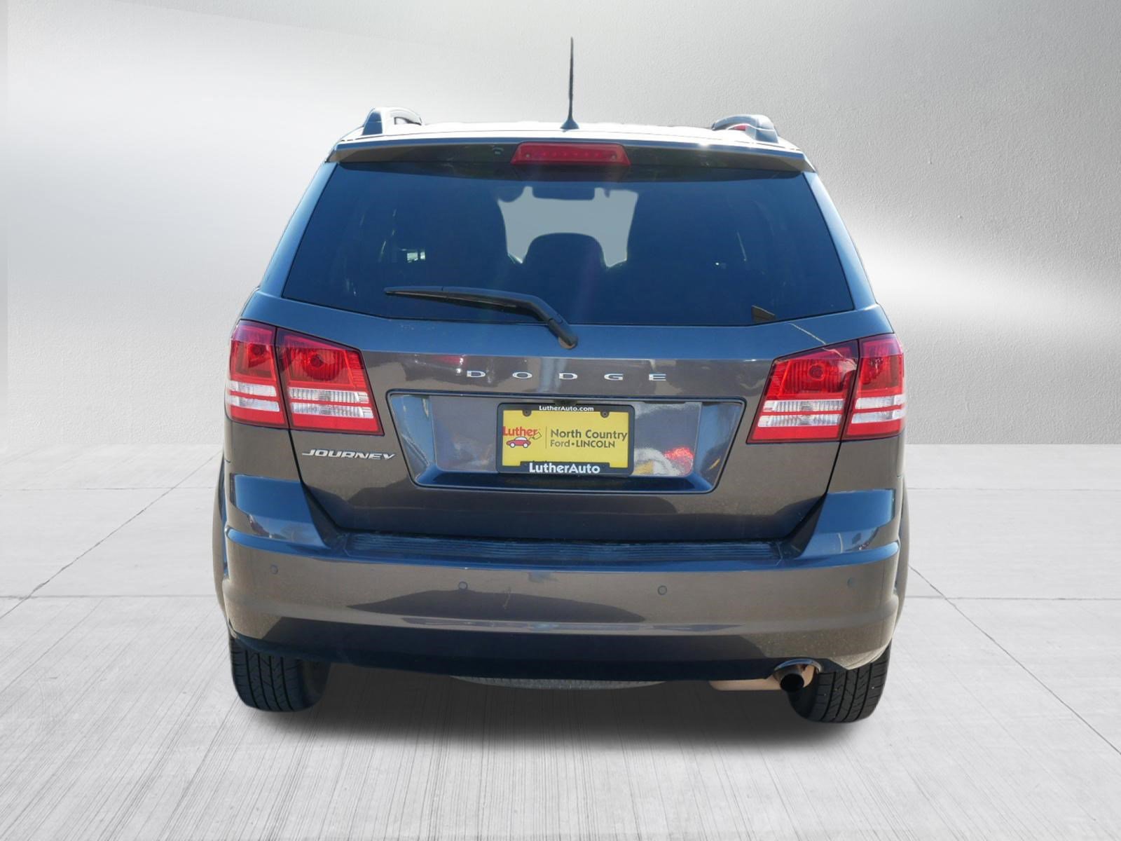 Used 2020 Dodge Journey SE w/ Blacktop Package FWD image 6