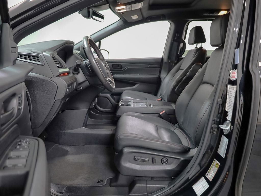 Used 2025 Honda Odyssey Sport-L image 22