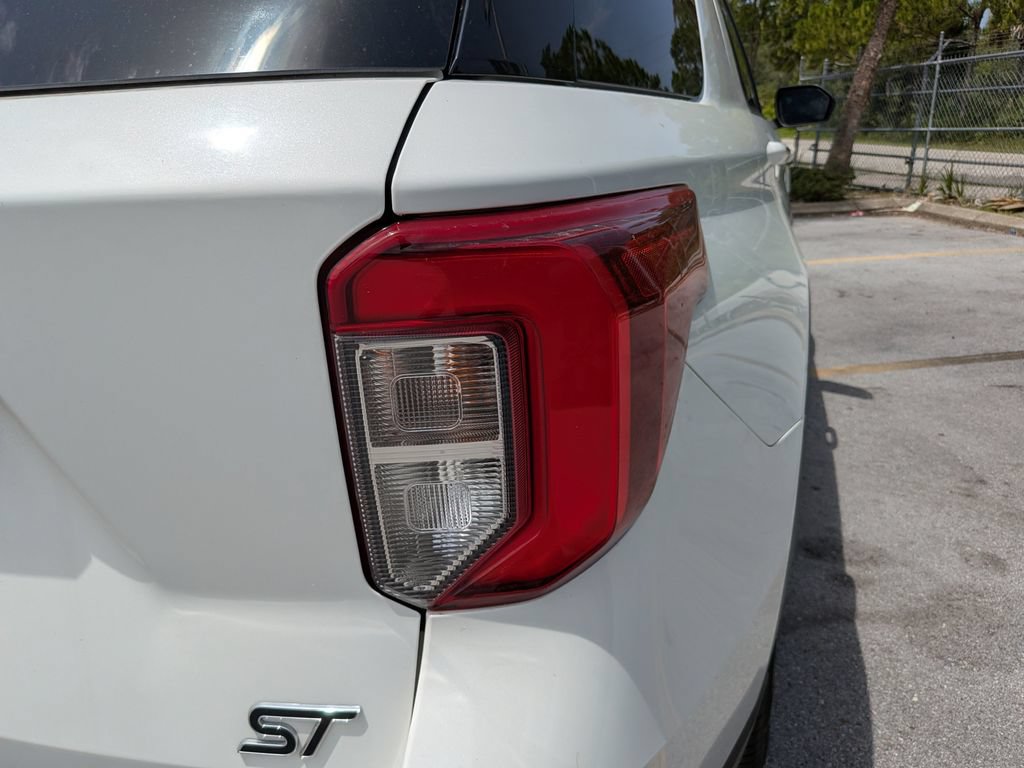 Certified 2021 Ford Explorer ST w/ Equipment Group 401A AWD/4WD image 12