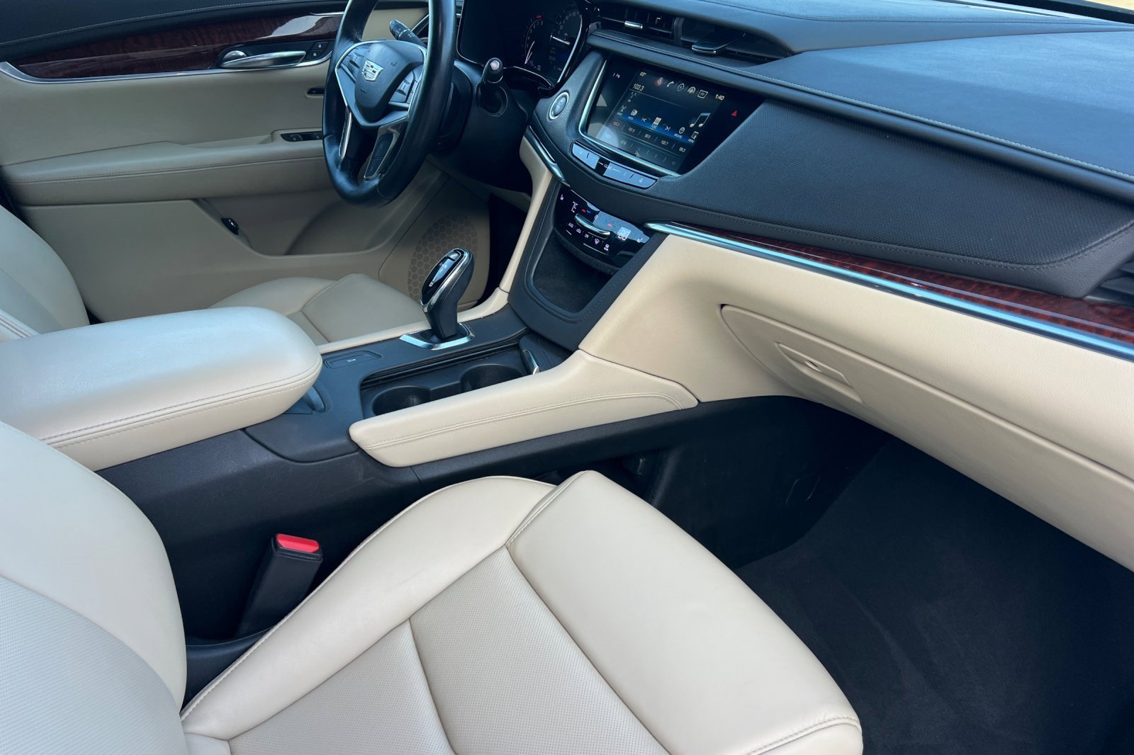 Used 2019 Cadillac XT5 Luxury image 17