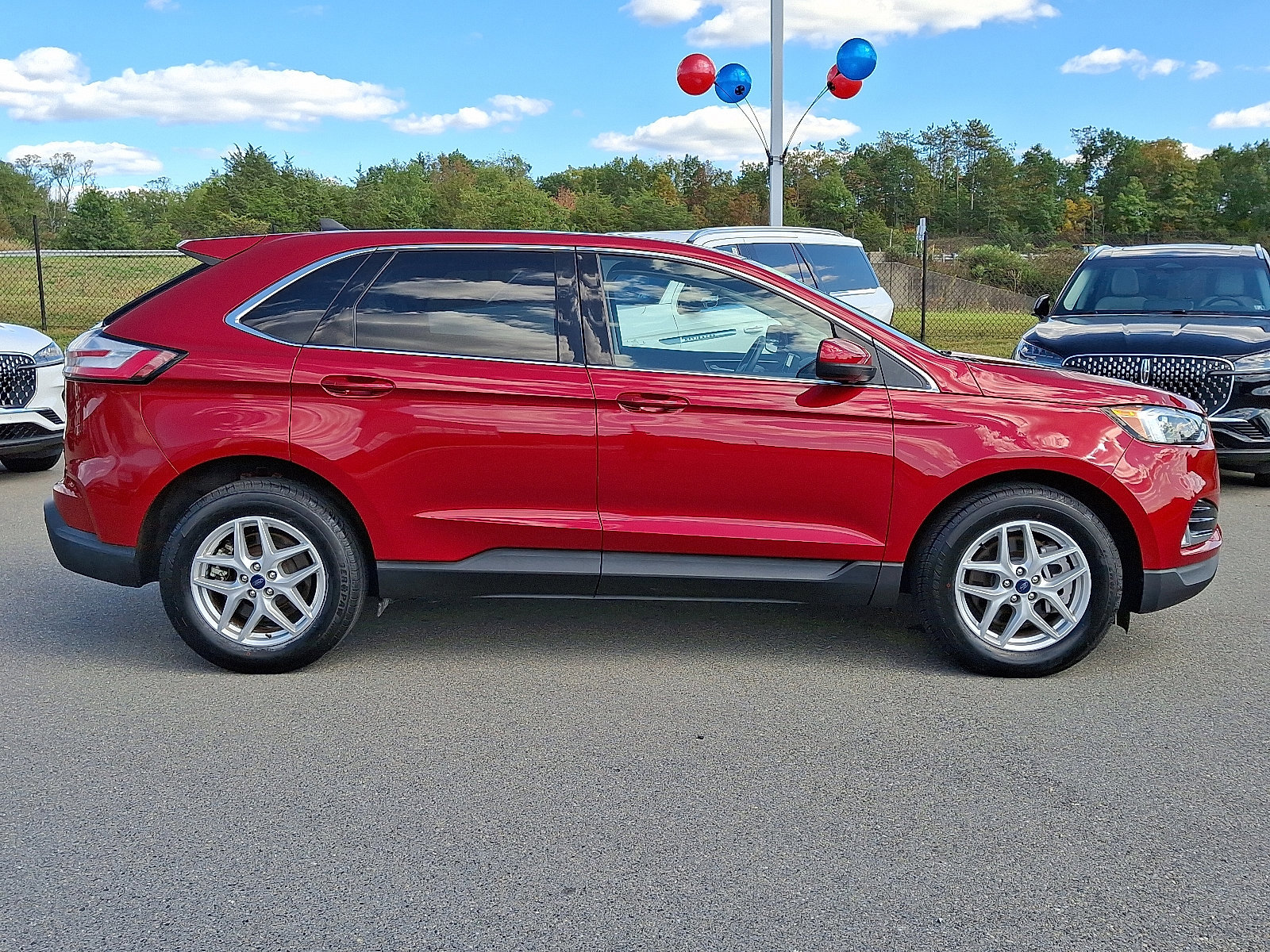 Certified 2022 Ford Edge SEL w/ Convenience Package image 5