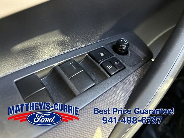 Used 2020 Toyota Corolla LE FWD image 21