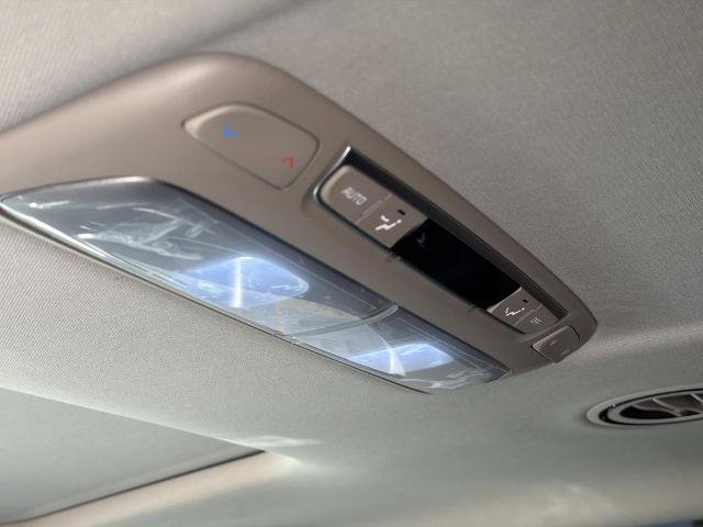 Used 2025 Kia Telluride S FWD image 18