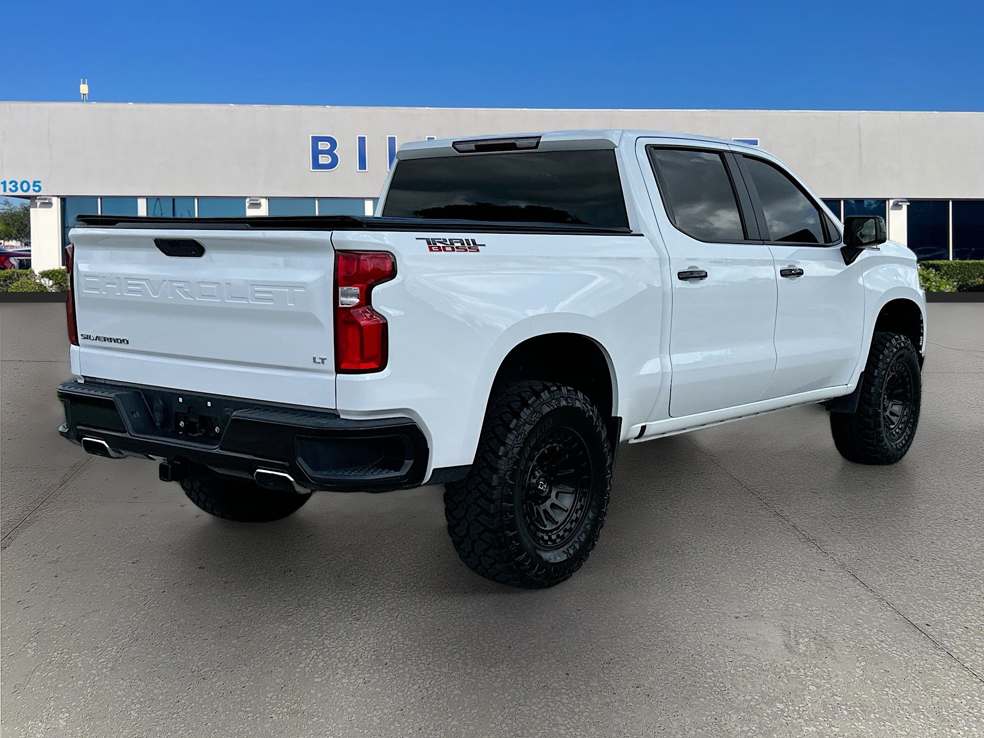 Used 2021 Chevrolet Silverado 1500 LT Trail Boss w/ Bed Protection Package AWD/4WD image 7