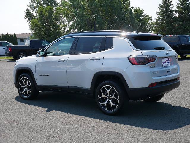 Used 2025 Jeep Compass Limited AWD/4WD image 3