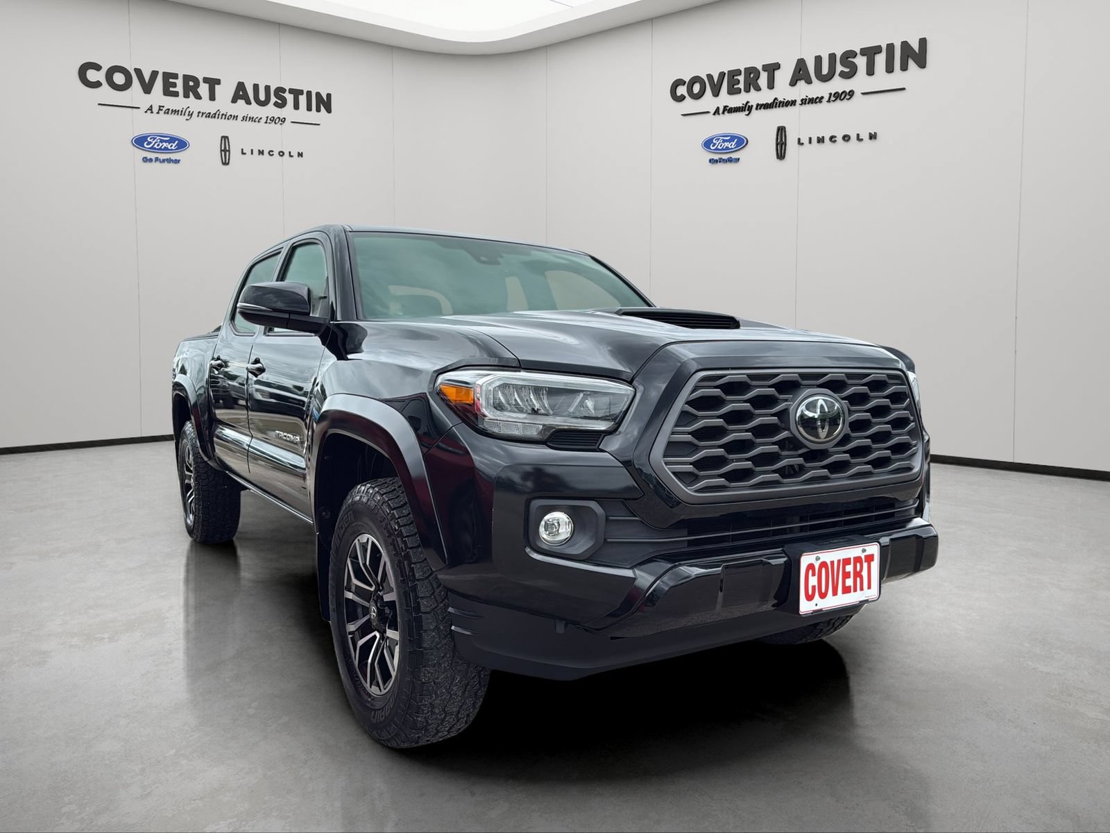 Used 2022 Toyota Tacoma TRD Sport AWD/4WD image 7