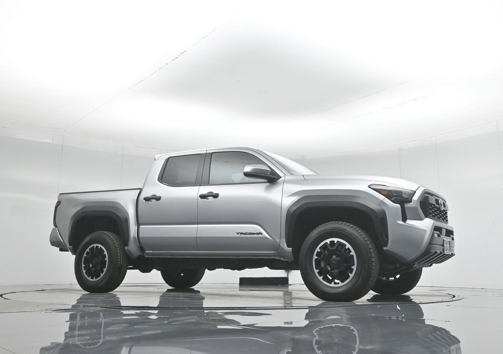 Used 2024 Toyota Tacoma TRD Off-Road image 51