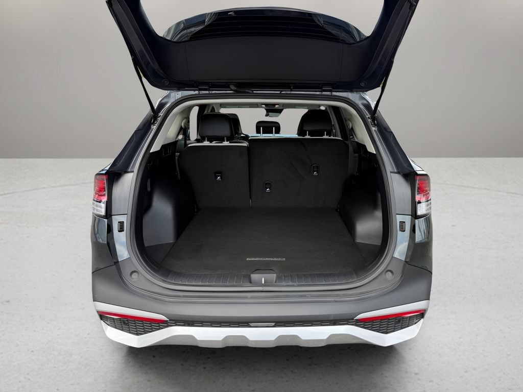 Used 2025 Kia Sportage EX FWD image 9