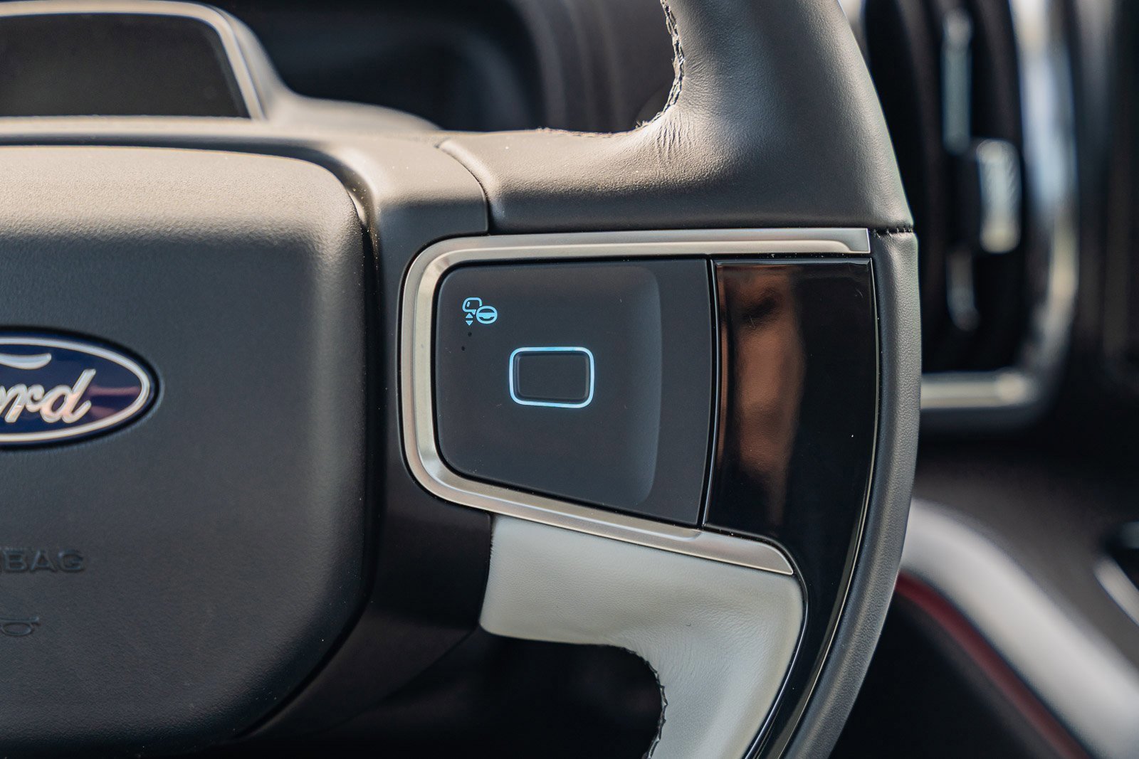 Certified 2025 Ford Expedition Platinum w/ Platinum Ultimate Package image 28