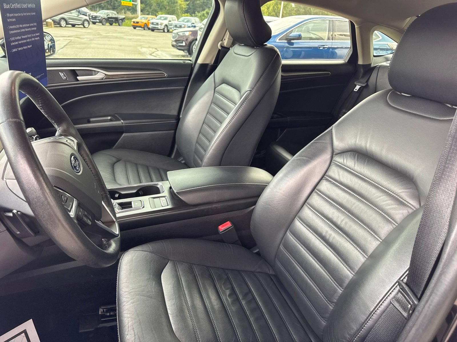 Certified 2018 Ford Fusion SE w/ Fusion SE Technology Package FWD image 22