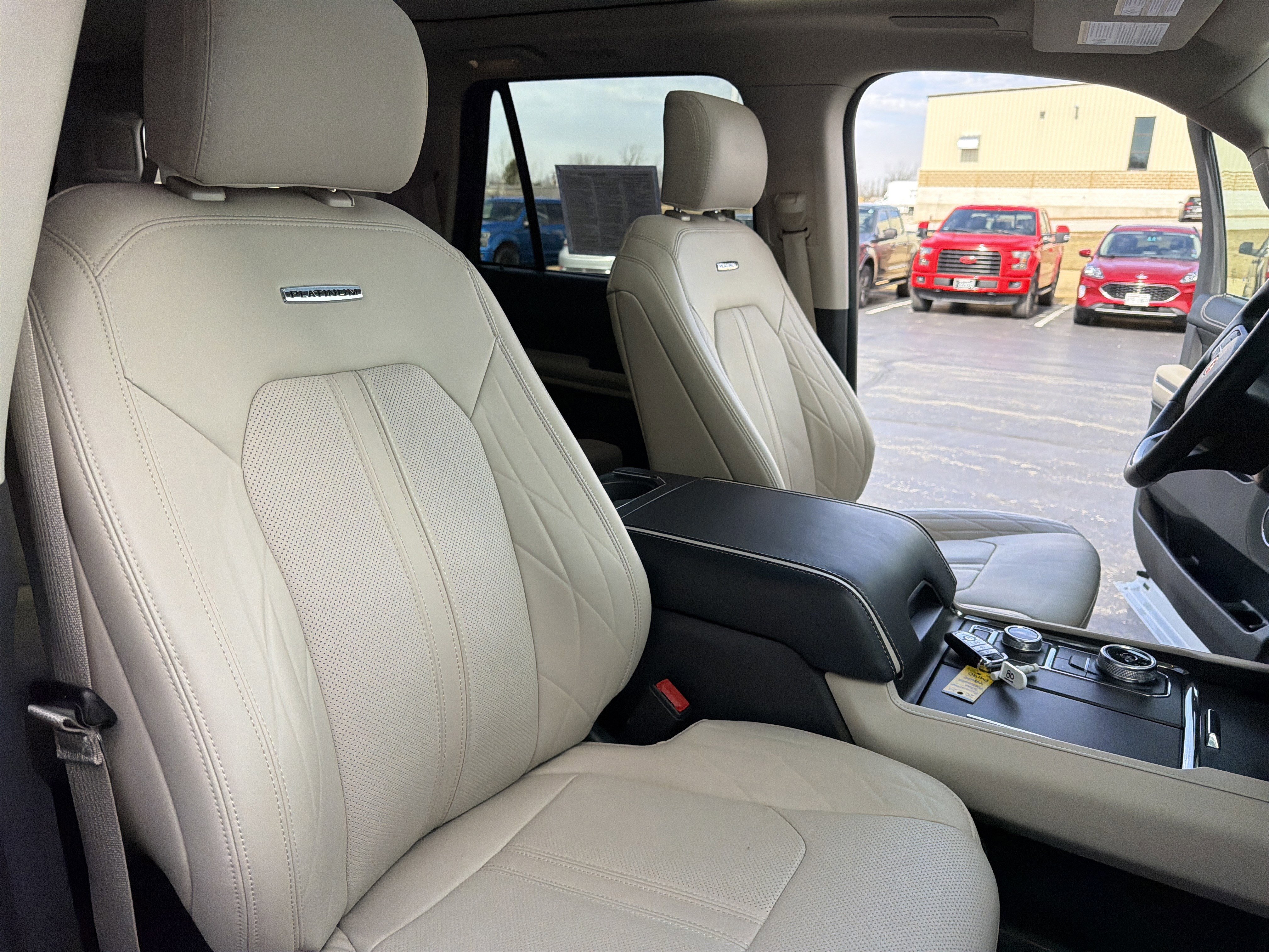 Certified 2024 Ford Expedition Max Platinum image 37