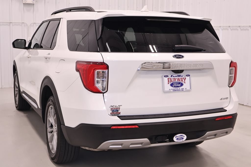Certified 2023 Ford Explorer XLT w/ Equipment Group 202A AWD/4WD image 8