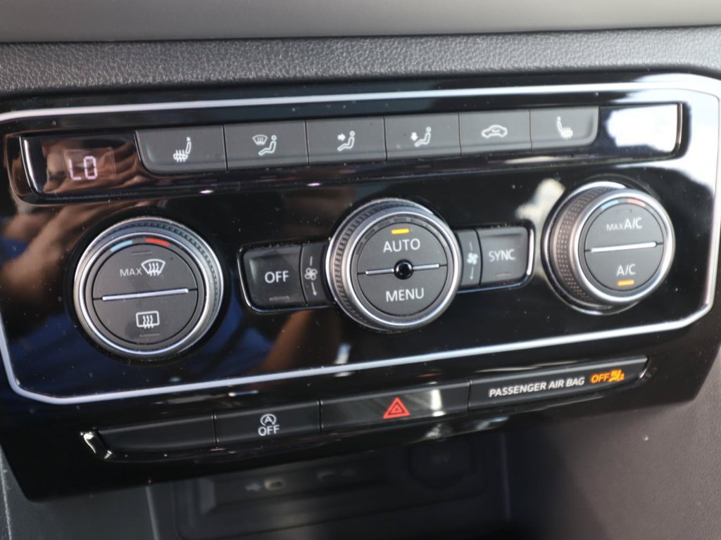 Used 2023 Volkswagen Atlas Cross Sport SE w/ Panoramic Sunroof Package FWD image 23