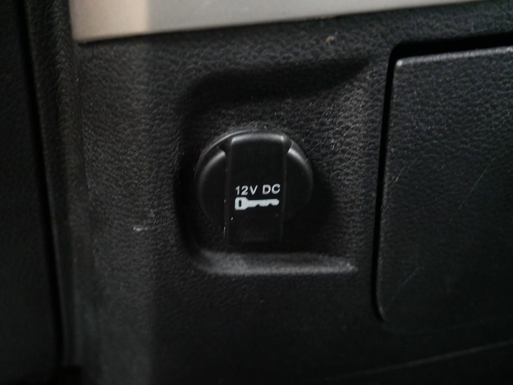 Used 2017 RAM 1500 Classic SLT AWD/4WD image 26