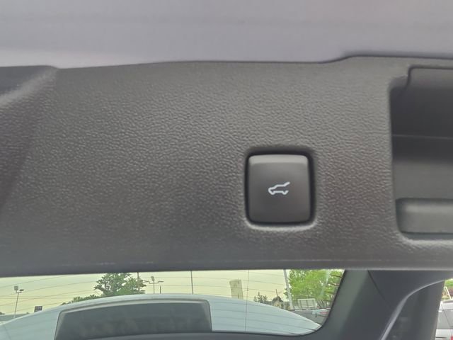 Certified 2022 Ford Escape SE w/ SE Sport Appearance Package AWD/4WD image 20