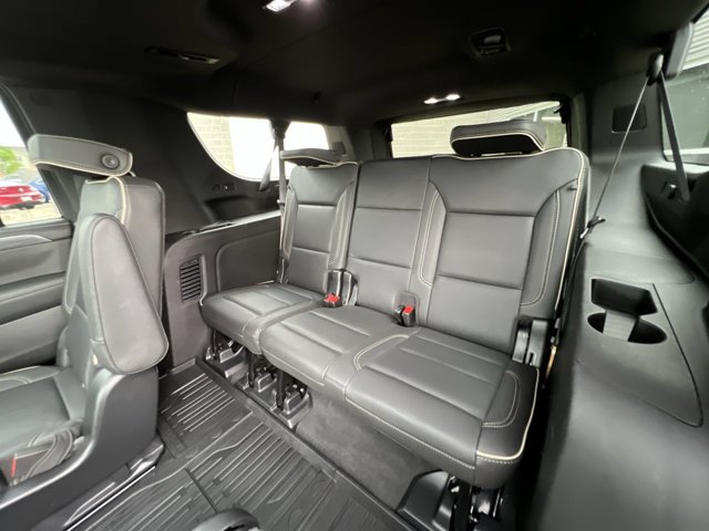Used 2022 GMC Yukon XL SLT w/ SLT Luxury Package AWD/4WD image 24