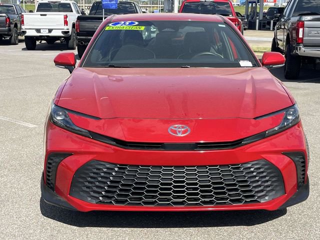 Used 2025 Toyota Camry SE FWD image 5
