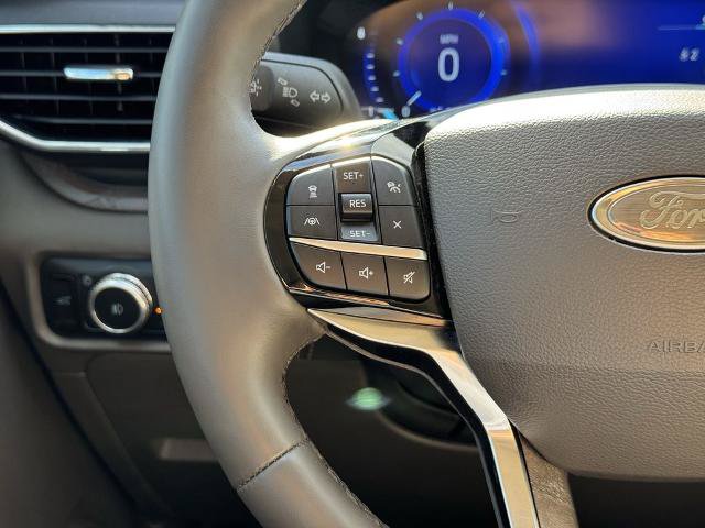 Certified 2023 Ford Explorer Platinum w/ Technology Package AWD/4WD image 22