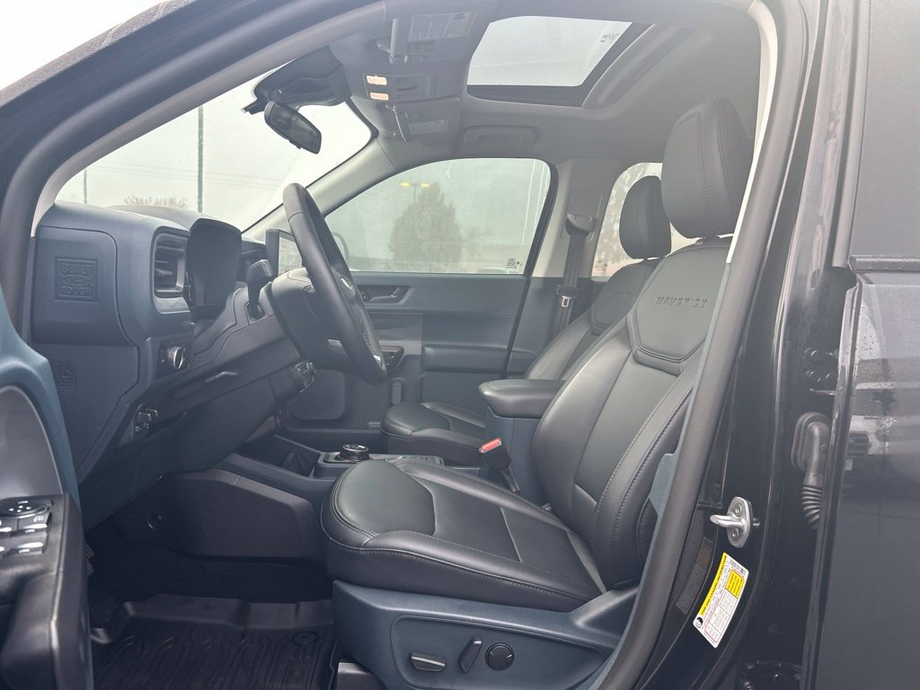 Certified 2025 Ford Maverick Lariat w/ Black Appearance Package AWD/4WD image 10