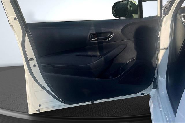 Used 2025 Toyota Corolla LE image 23