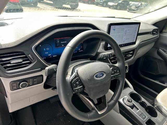 Certified 2023 Ford Escape Platinum AWD/4WD image 21