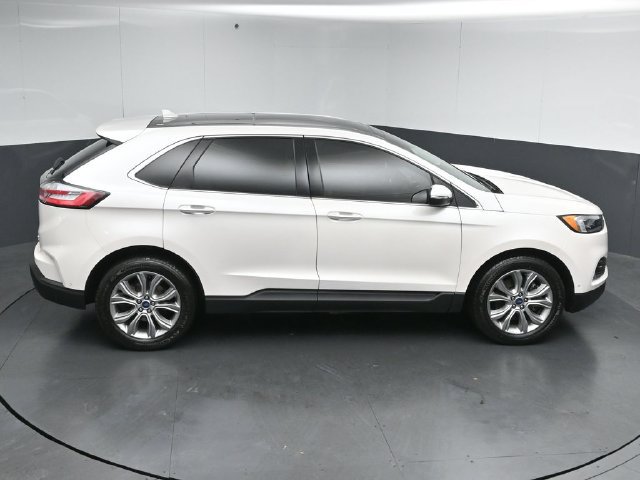 Certified 2019 Ford Edge Titanium w/ Equipment Group 301A AWD/4WD image 53