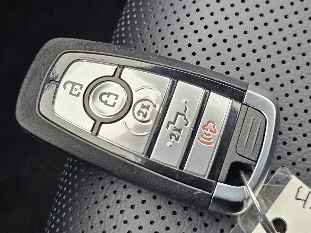 Certified 2024 Ford F350 Lariat w/ Sport Appearance Package image 40