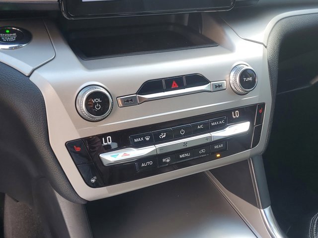 Certified 2021 Ford Explorer XLT w/ Equipment Group 202A image 22