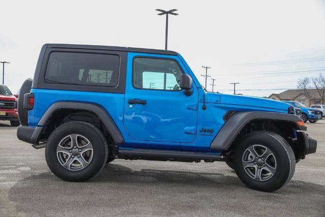 Used 2022 Jeep Wrangler Sport image 2