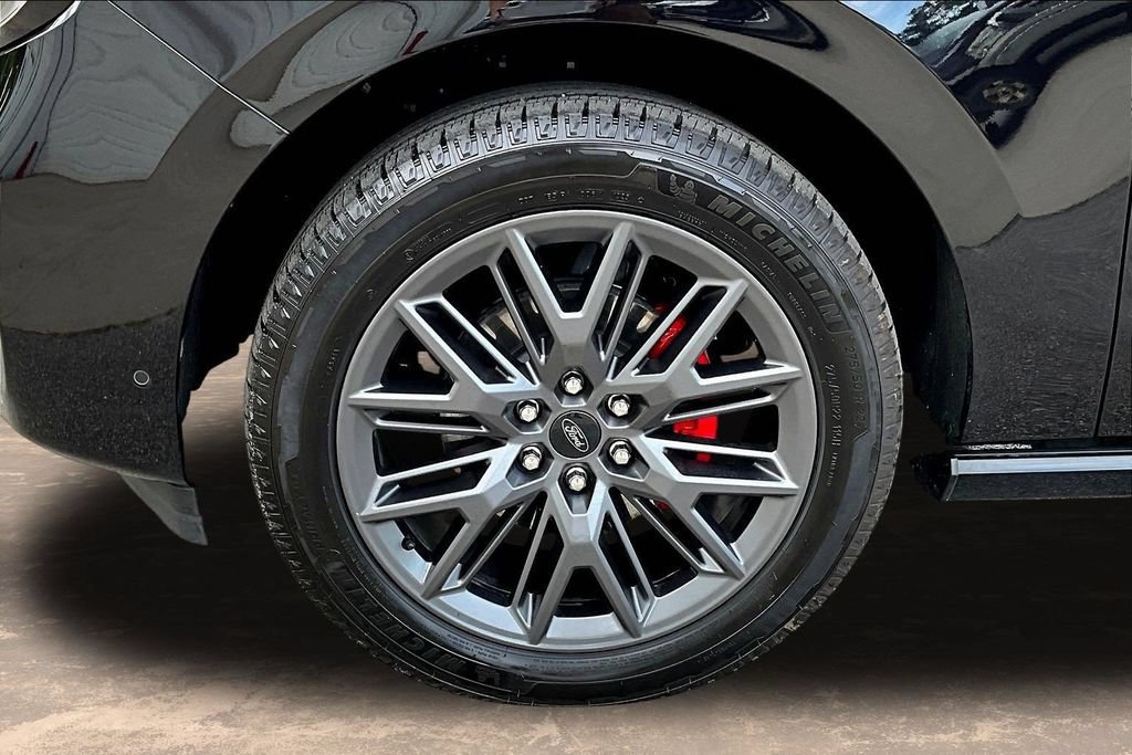 Certified 2025 Ford Expedition Max Platinum w/ Stealth Performance Package AWD/4WD image 36