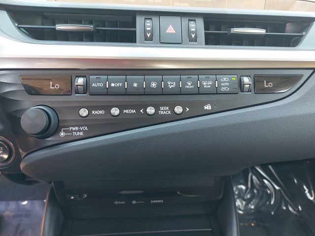 Used 2020 Lexus ES 350 w/ Accessory Package 2 FWD image 25