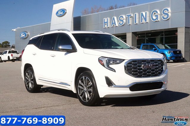 Used 2019 GMC Terrain Denali w/ Advanced Safety Package image 5