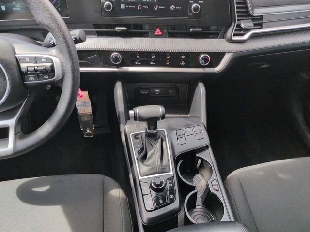 Used 2025 Kia Sportage LX FWD image 22
