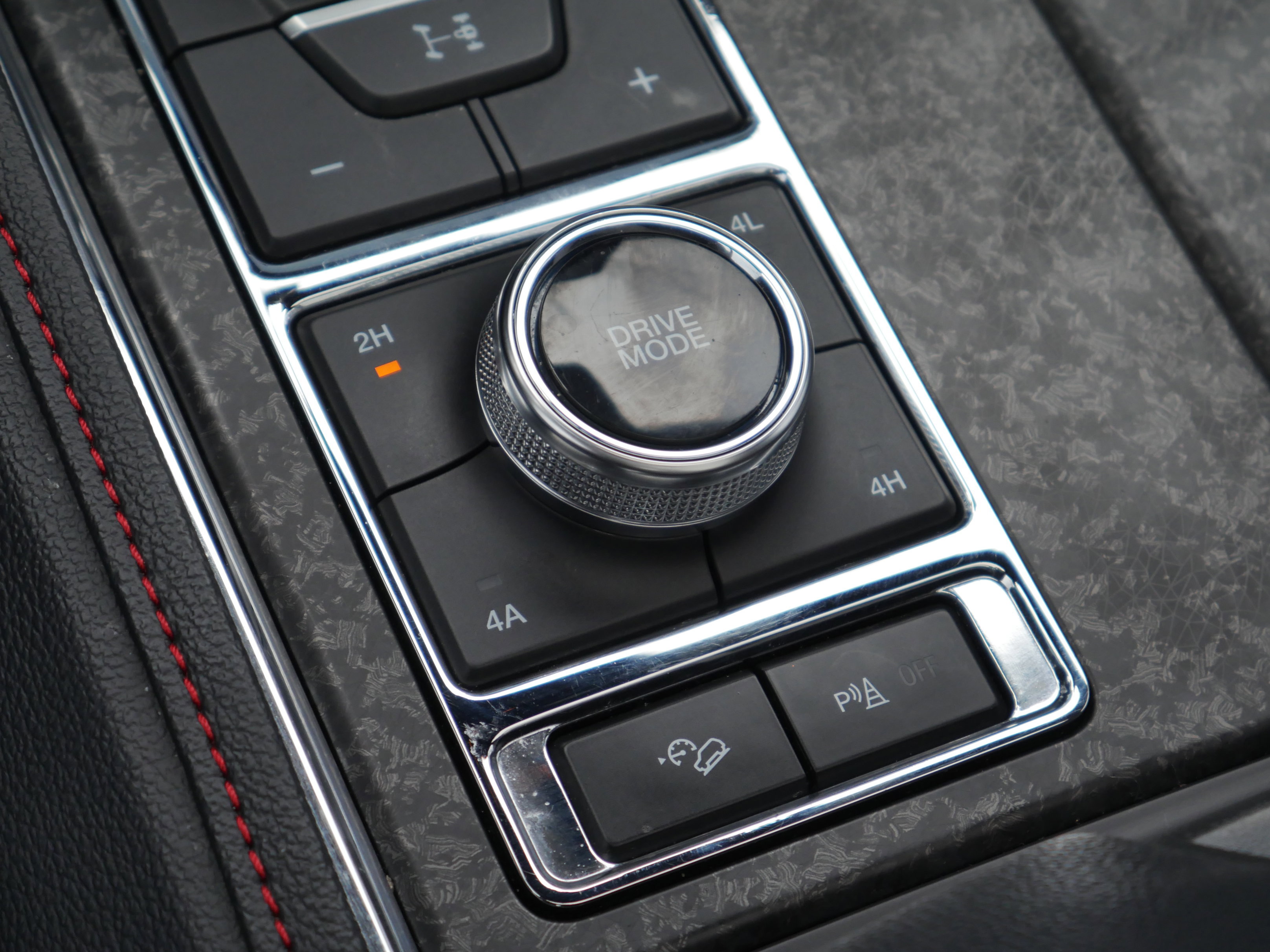 Certified 2024 Ford Expedition Limited image 26