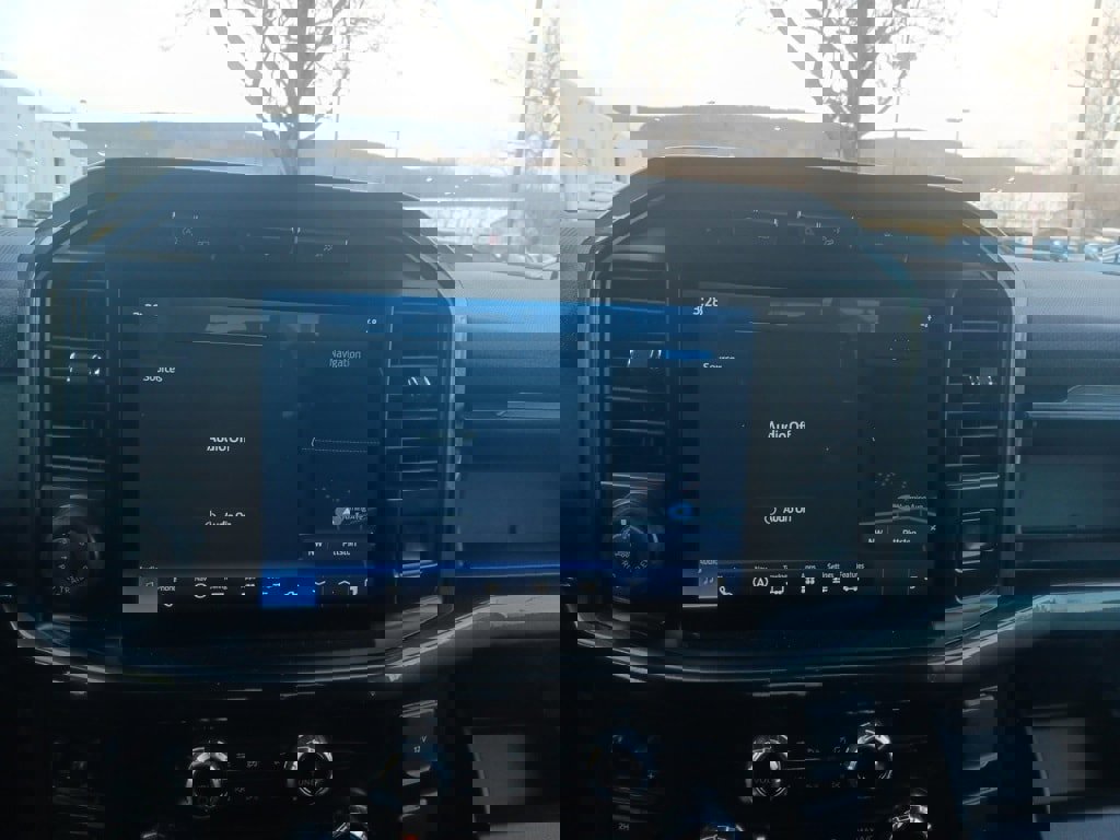 Certified 2021 Ford F150 XLT w/ Equipment Group 302A High image 46