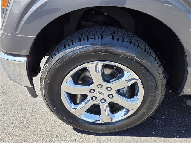 Certified 2022 Ford F150 XLT w/ Equipment Group 302A High image 18