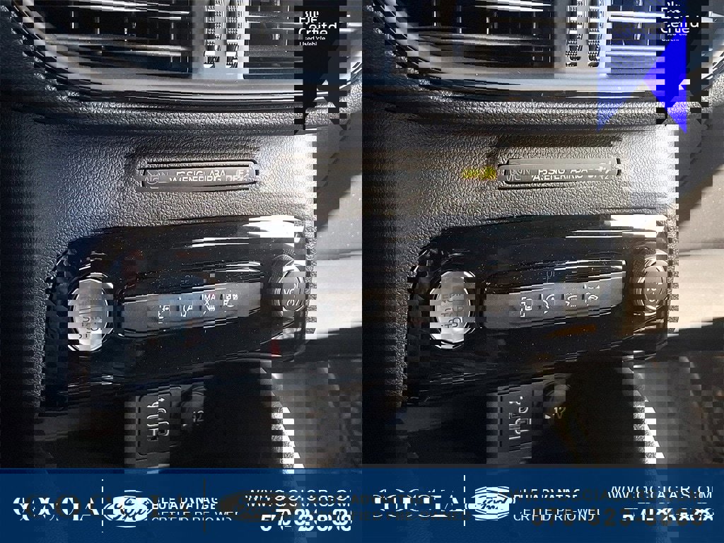 Certified 2025 Ford Escape ST-Line w/ Tech Pack #1 image 16