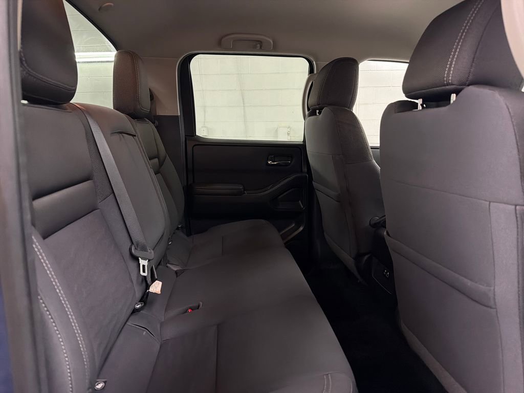 Used 2022 Nissan Frontier SV RWD image 29