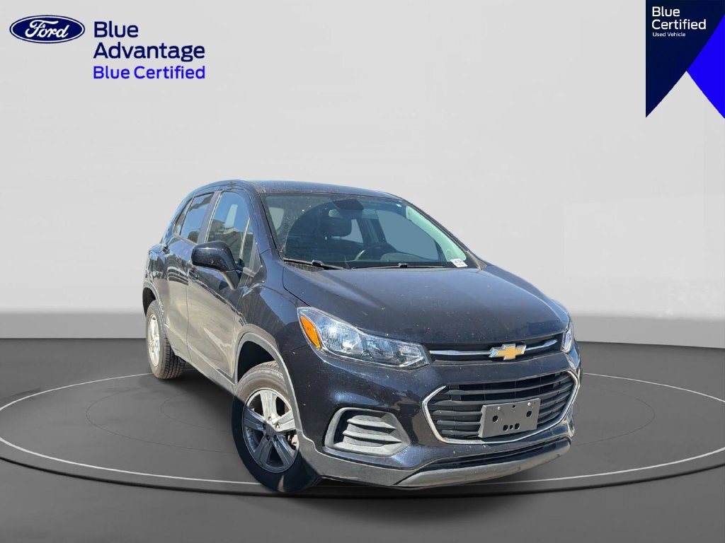 Used 2022 Chevrolet Trax LS AWD/4WD image 4