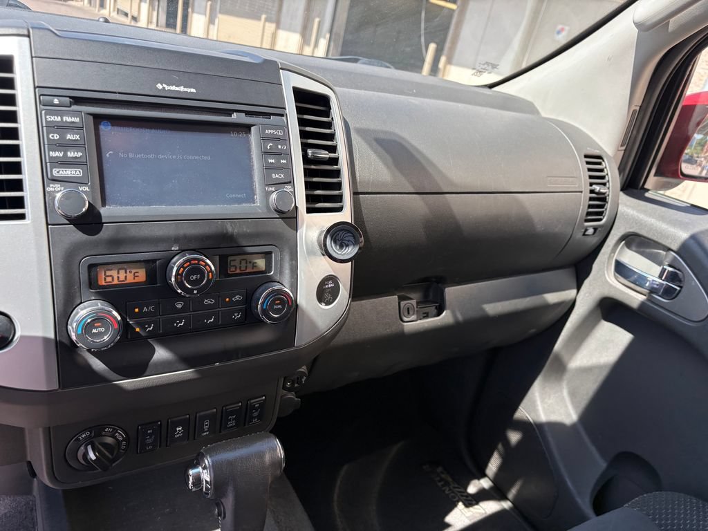 Used 2018 Nissan Frontier PRO-4X AWD/4WD image 23