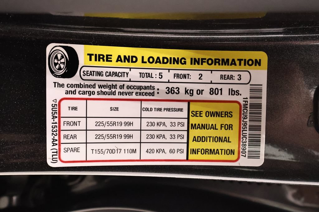 Certified 2020 Ford Escape Titanium w/ Titanium Premium Package 2.0 AWD/4WD image 48