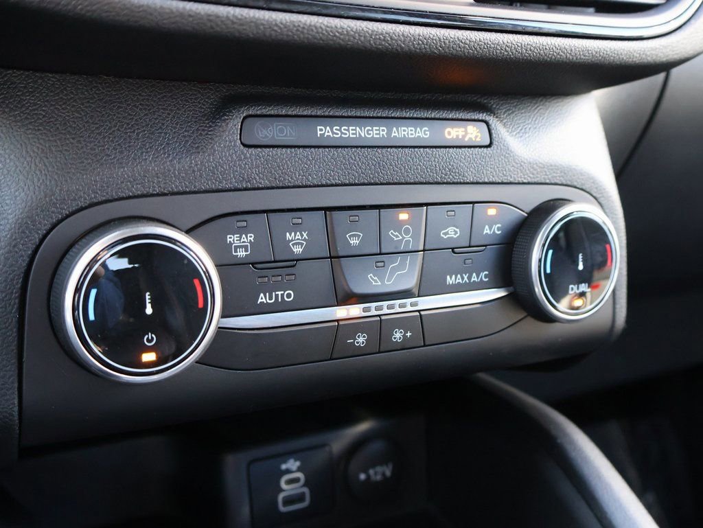 Certified 2025 Ford Escape ST-Line AWD/4WD image 37