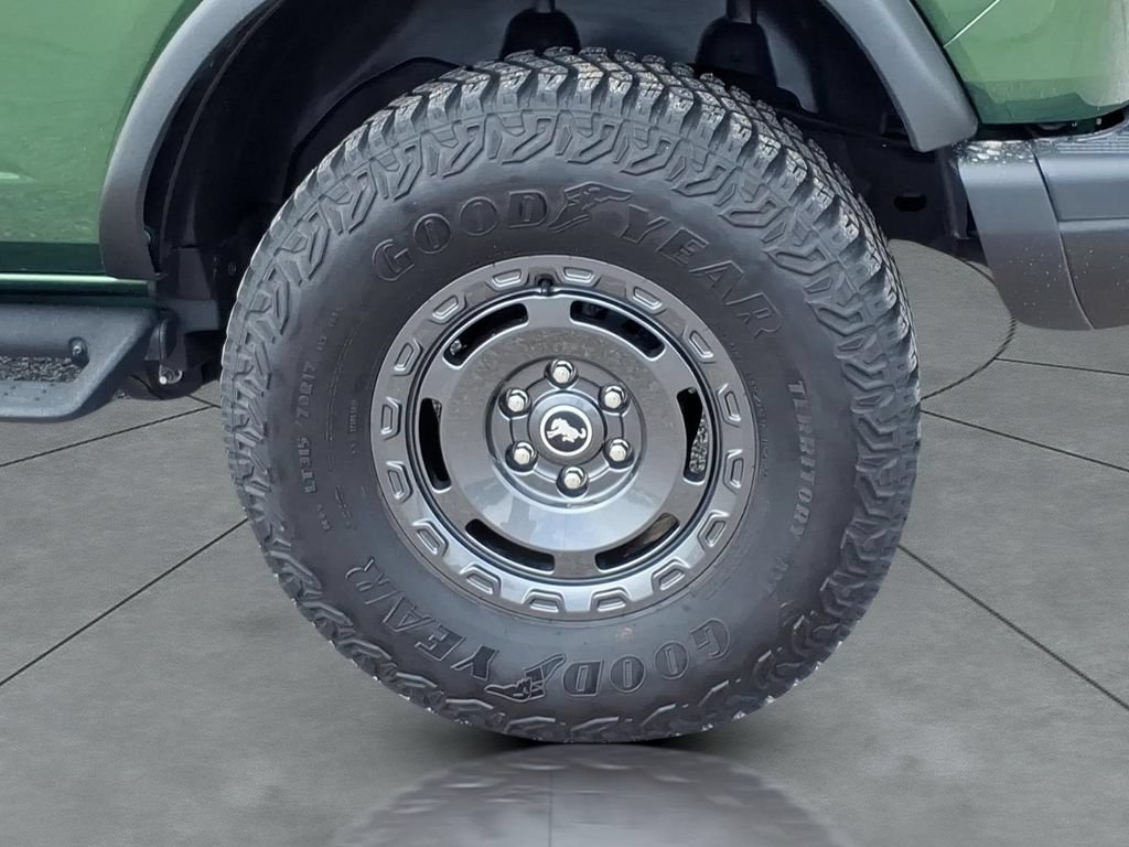 Certified 2024 Ford Bronco Everglades AWD/4WD image 4