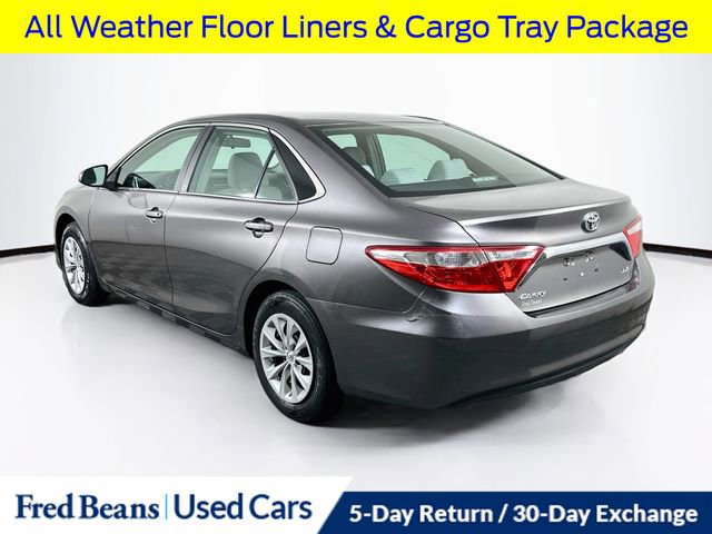 Used 2017 Toyota Camry LE FWD image 7