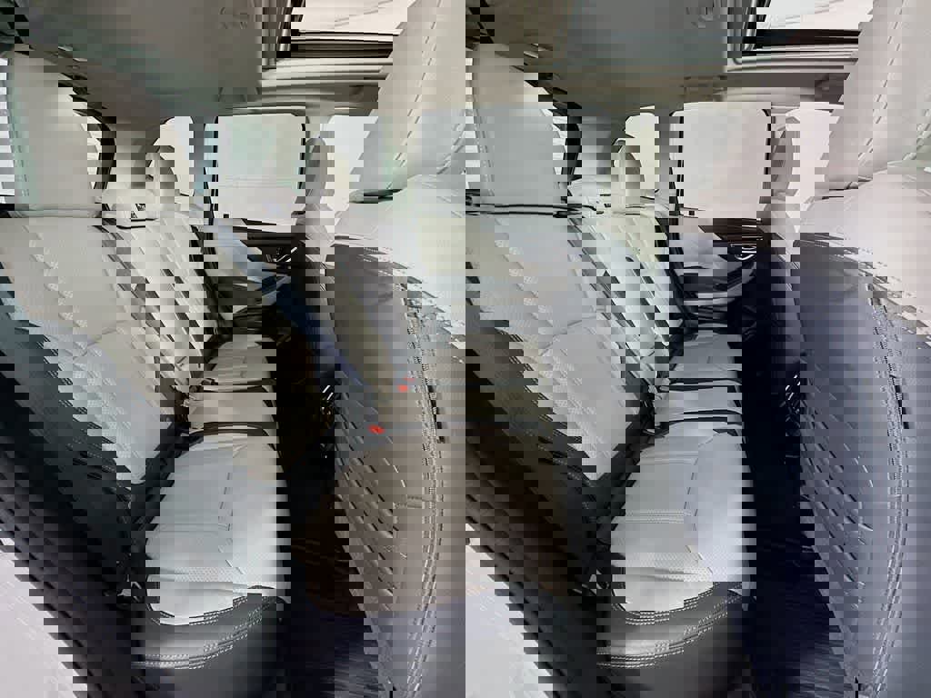 Used 2023 Subaru Forester Limited image 34