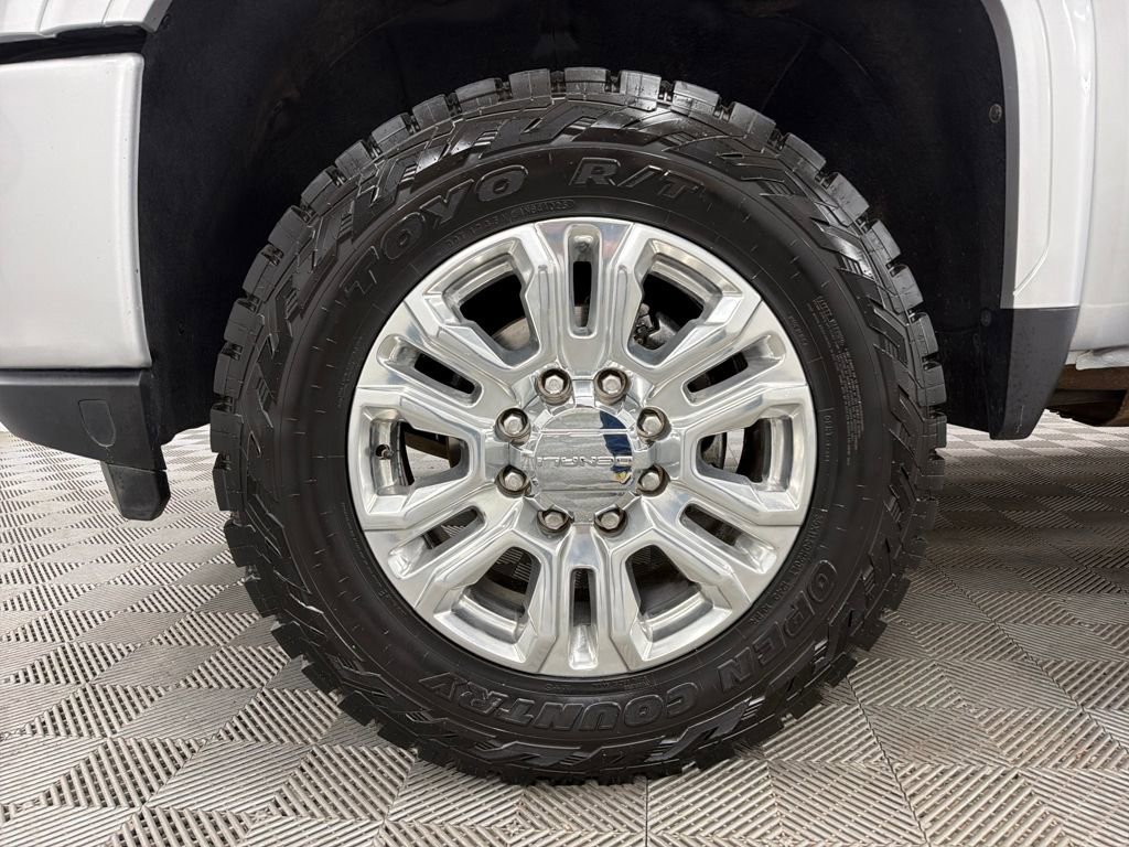 Used 2023 GMC Sierra 2500 Denali image 15