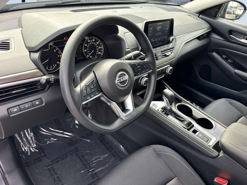 Used 2023 Nissan Altima 2.5 SV AWD/4WD image 25
