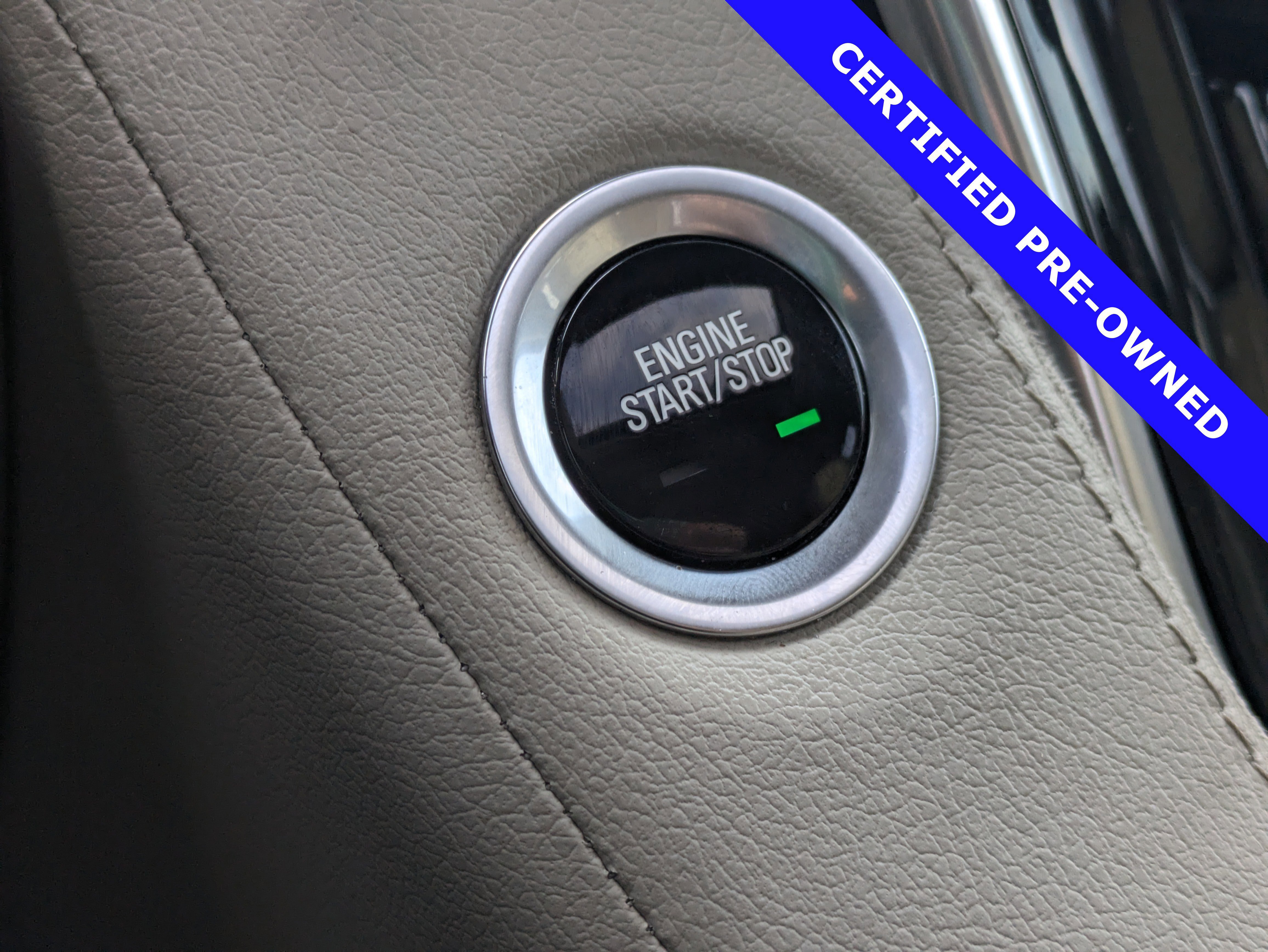 Used 2020 Cadillac Escalade Premium Luxury image 34