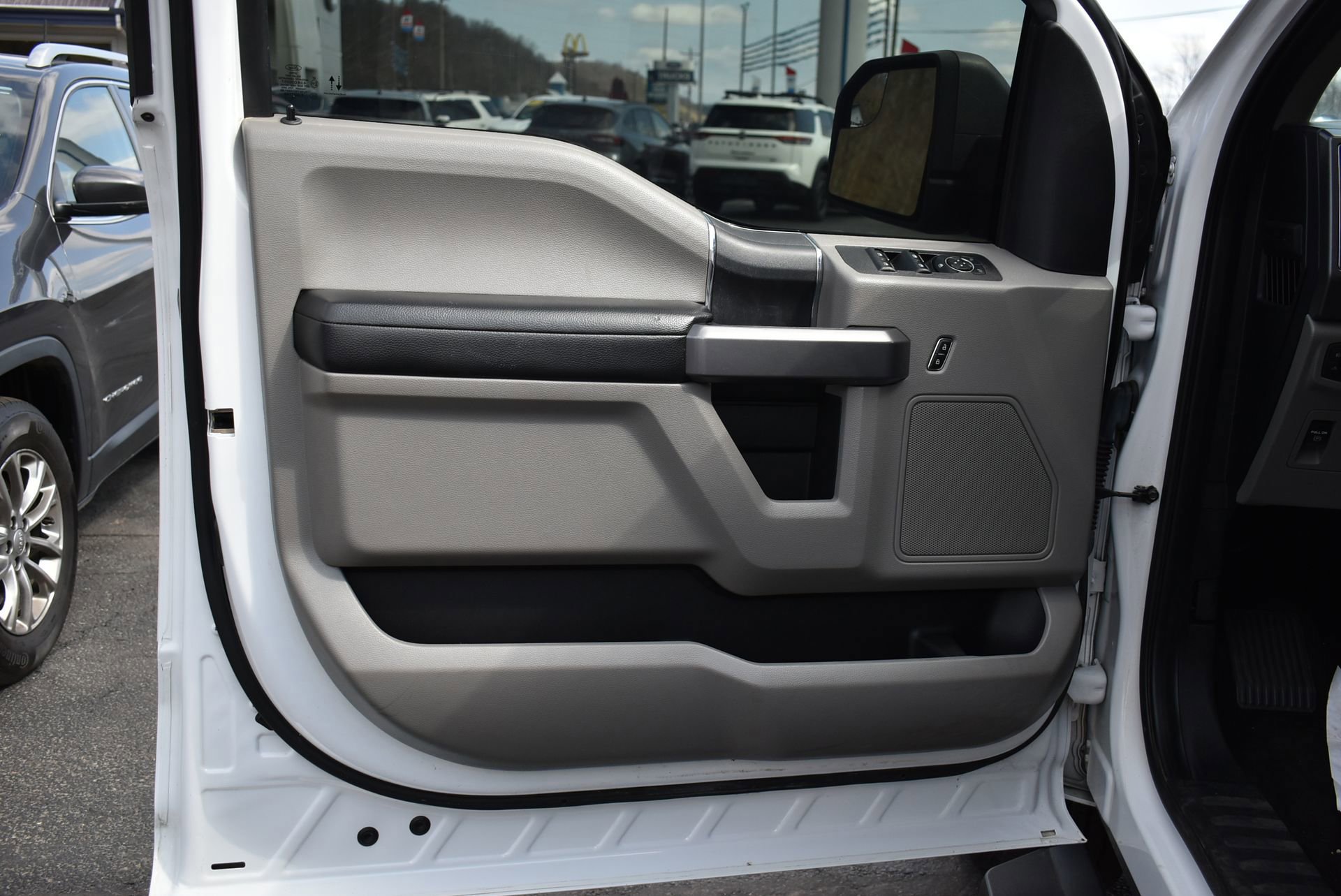 Certified 2020 Ford F150 XLT image 12